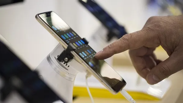 koronavirus-hastalari-dikkat-uzun-telefon-gorusmesi-olumsuz-etkiliyor-1609837330867.jpg Koronavirüs hastaları dikkat! Uzun telefon görüşmesi olumsuz etkiliyor-4