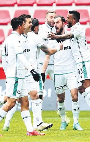 Konyaspor, 2-0 geriye düştüğü maçta Kayseri’yi devirmeyi başardı