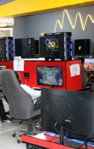 İnternet kafeler açık mı? Kademeli normalleşmede PlayStation ve internet kafeler açık mı yoksa kapalı mı?