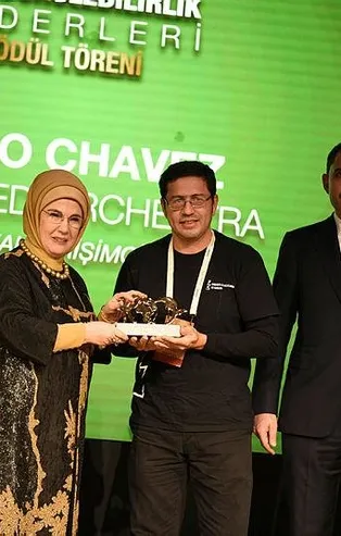 InBusiness'ın düzenlediği etkinlikte sahne alanThe Recycled Instruments Orchestra of Cateura'nın hikayesi ilham verdi