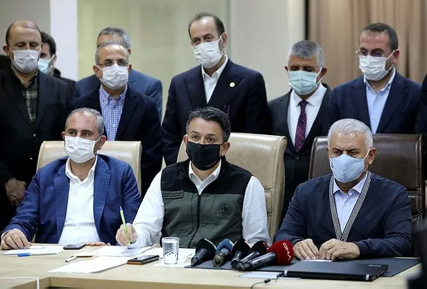 son-dakika-binali-yildirim-bekir-pakdemirli-murat-kurum-ve-abdulhamit-gulden-deprem-bolgesinde-onemli-aciklamalar-1604084165661.jpeg