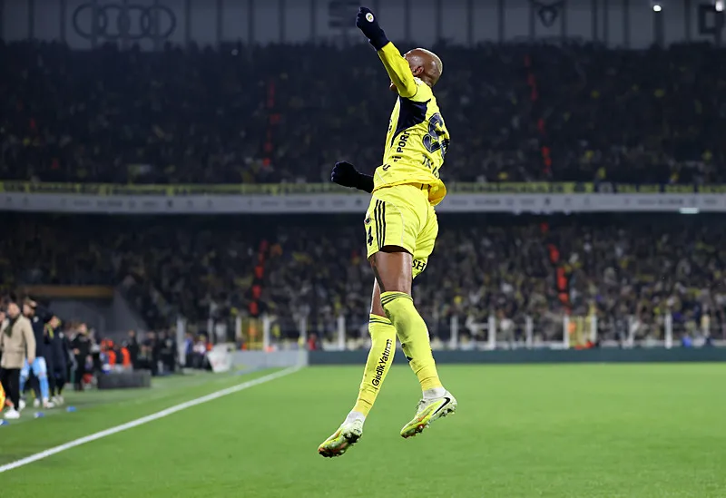 Fenerbahçe'den Galatasaray ve Beşiktaş'a sürpriz transfer çalımı! - 14