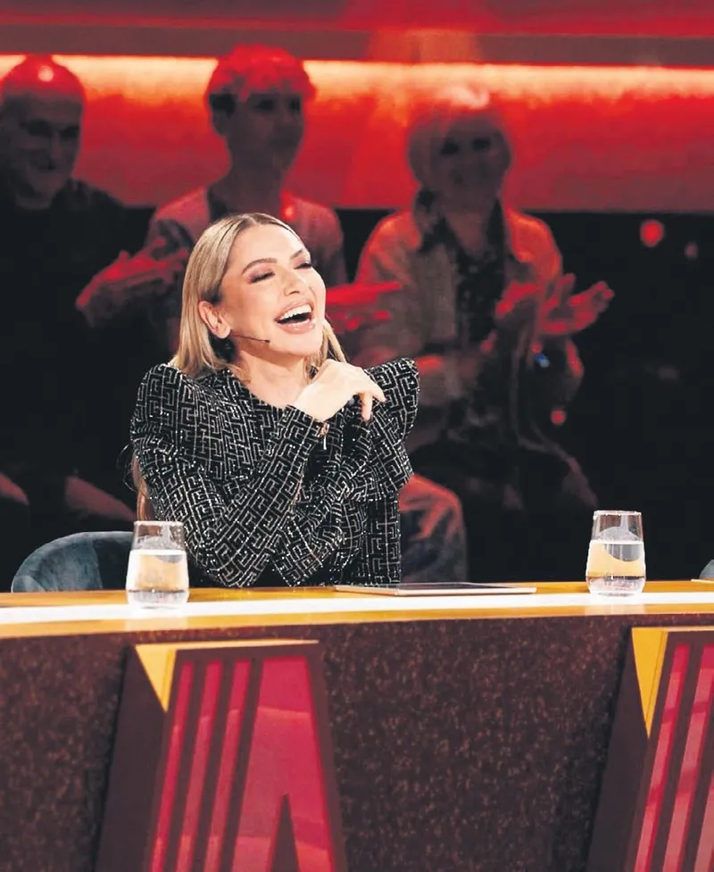 1714856280262.jpeg Ünlü şarkıcı Hadise paraya para demiyor! Sadece reklam geliri dudak uçuklattı...-5