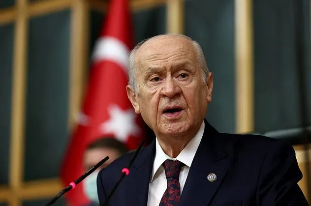 MHP lideri Devlet Bahçeli'den  "TYT baraj puanın 140'a, AYT baraj puanın da 160'a çekilsin" talebi