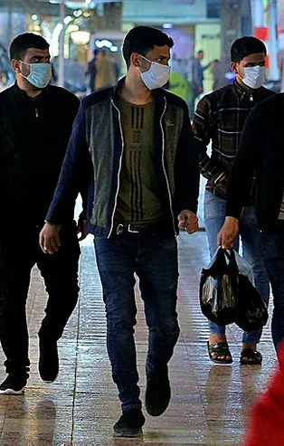 İran'da koronavirüs salgını turizmi de vurdu