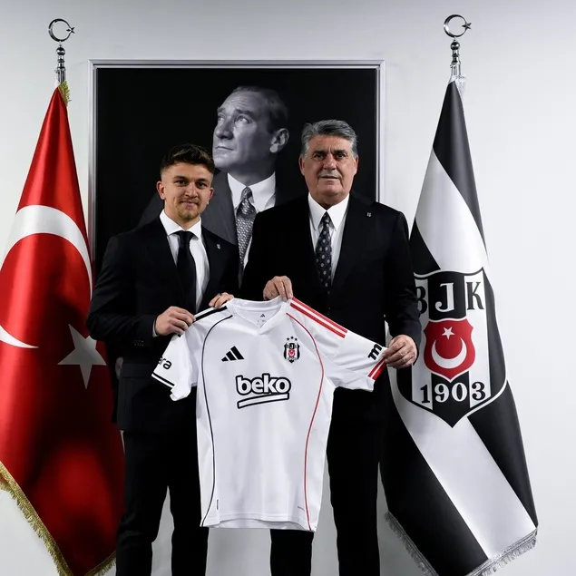 Beşiktaş Rıdvan Yılmaz’ı açıkladı