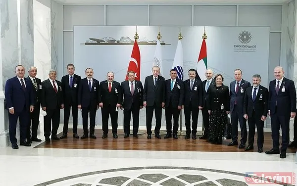 Başkan Recep Tayyip Erdoğan Dubai'de: Türk bayrakları ve mehteran takımlı coşkulu karşılama - 9