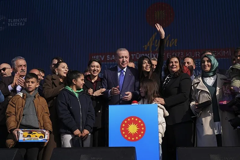 Aydın'da 87.5 milyar liralık yatırım! Başkan Erdoğan'dan Özgür Özel'e ayar: 3 yıldır neredeydin | "Küresel nizam kökten çatırdıyor"-5
