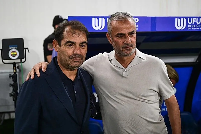 fenerbahcede-ismail-kartal-tartismasi-o-karar-tepki-cekti-1786947676768.jpeg Fenerbahçe'de İsmail Kartal tartışması! O karar tepki çekti-4