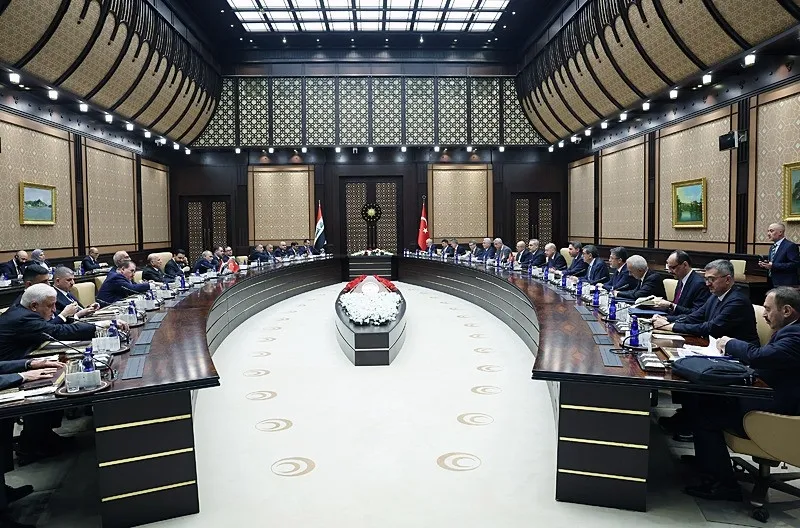 baskan-erdogan-irak-basbakani-zeydiyi-kabul-etti-masada-terorle-mucadele-ve-kalkinma-yolu-var-1785255870065.jpeg Irak’la stratejik anlaşmalar! Başkan Erdoğan duyurdu: Türkiye'ye 1 milyon varil petrol verilecek-9