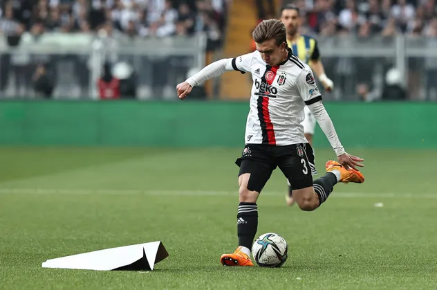 SON DAKİKA! Beşiktaş ayrılığı resmen duyurdu! Rıdvan Yılmaz Glasgow Rangers'ta