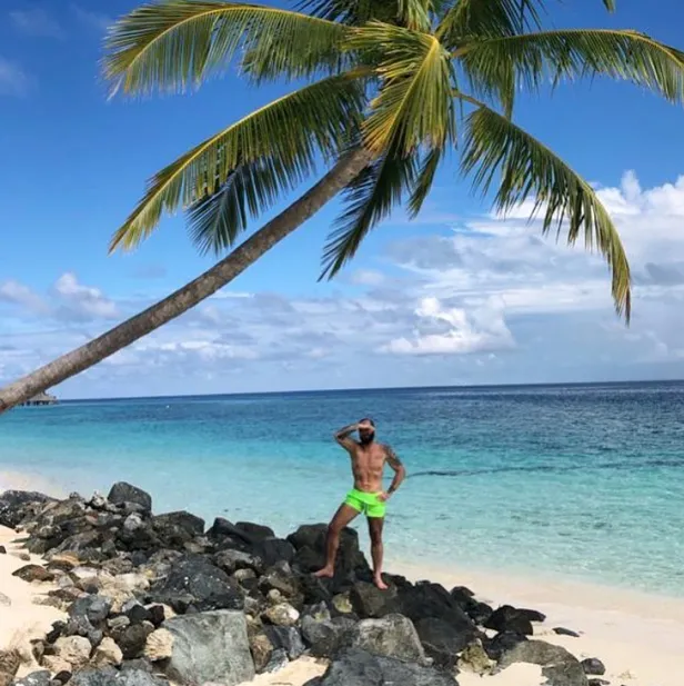 Berkay Şahin'in 'utanıyorum' açıklaması olay oldu! Lüks otomobiller, pahalı saatler, milyonluk hediyeler ve tatiller...-4
