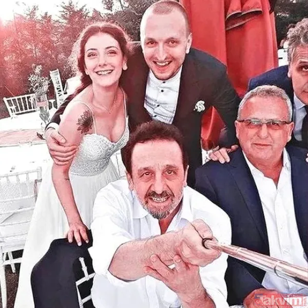 63 yaşında damat olmuştu! 4. kez evlenen Burak Sergen’in balayından ilk kare geldi! Eşiyle denizin ortasında... - 41