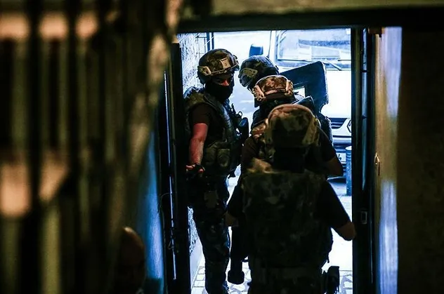 İstanbul'da helikopter destekli PKK operasyonu: 12 gözaltı