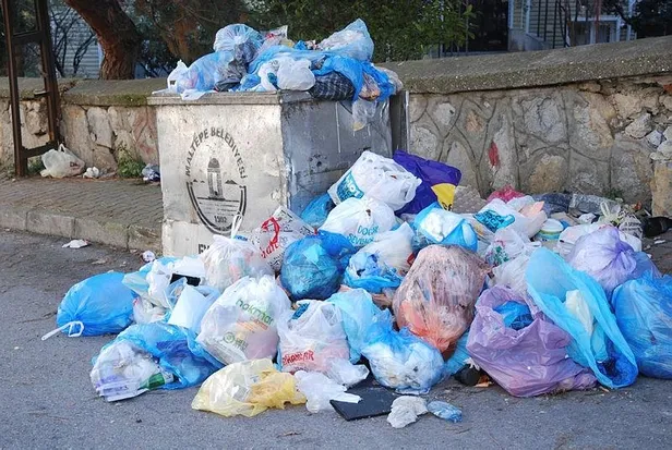 tuzla-belediye-baskani-sadi-yazicidan-chpli-belediyelerdeki-cop-yiginlarina-esprili-gonderme-1614370102984.jpeg Tuzla Belediye Başkanı Şadi Yazıcı'dan CHP'li belediyelerdeki çöp yığınlarına esprili gönderme!-5