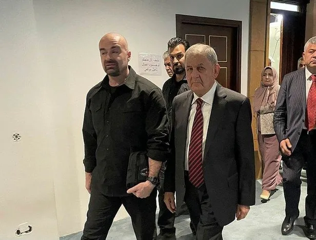 irakin-yeni-cumhurbaskani-abdullatif-muhammed-cemal-resid-oldu-hukumeti-kurma-gorevini-sudaniye-verdi-1665677810005.jpeg