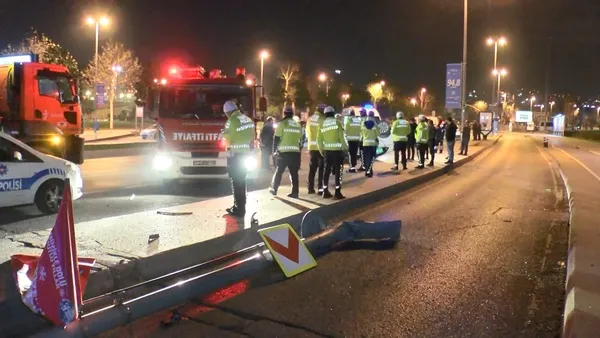 Maltepe’de kontrolden çıkan araç elektrik direğine çarptıktan sonra takla attı: 1 ölü-2