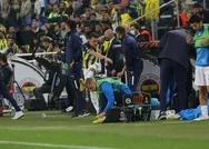 Oyundan alınan Mesut Özil çılgına döndü! Suları tekmeledi küfürler saydırdı