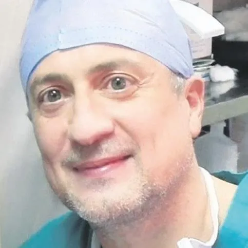 Istanbul Universitesi Tip Fakultesi Nde Bir Doktor Meslektasina Dayak Atti Takvim