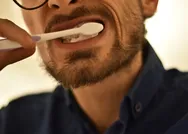 3 ovmada sararmış dişlerden kurtulun! O malzemeler herkesin evinde var: Sigara ve kahve bağımlıları için...