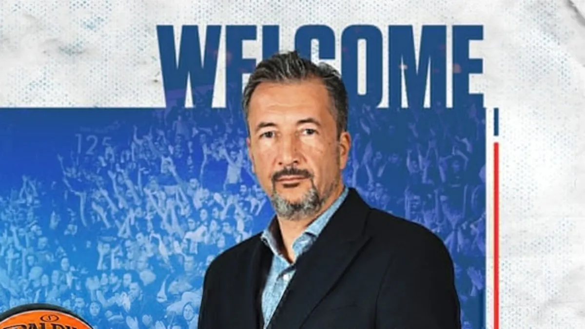 Anadolu Efes'te yeni başantrenör Luca Banchi