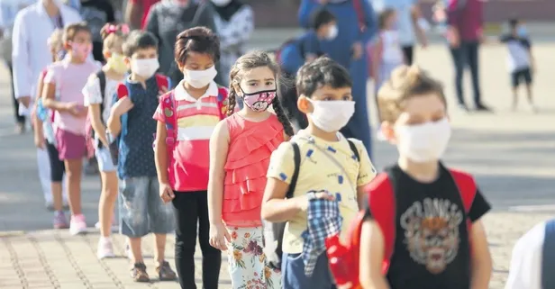 İlk ders virüs! Yüzyüze eğitim dün başladı