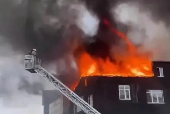 Ataşehir’de alevlerle mücadele!