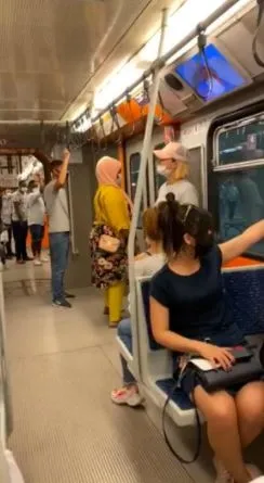 istanbulda-skandal-olay-yenikapi-ataturk-havalimani-metrosunda-bir-turist-maskeni-tak-diyen-vatandasa-tukurdu-1619466309738.jpg