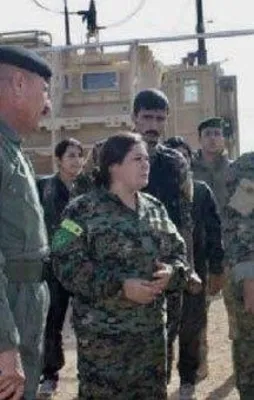 Skandal! ABD'li, İngiliz ve Fransız askerler, YPG'lilerle toplandı