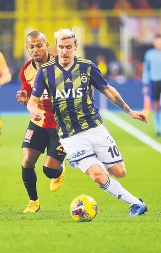 Fenerbahçe iyi teklif gelirse Max Kruse'yi satacak