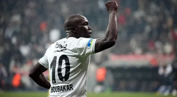 aboubakar-ve-icardinin-derbisi-tum-gozler-uzerlerinde-1682717771156.jpeg