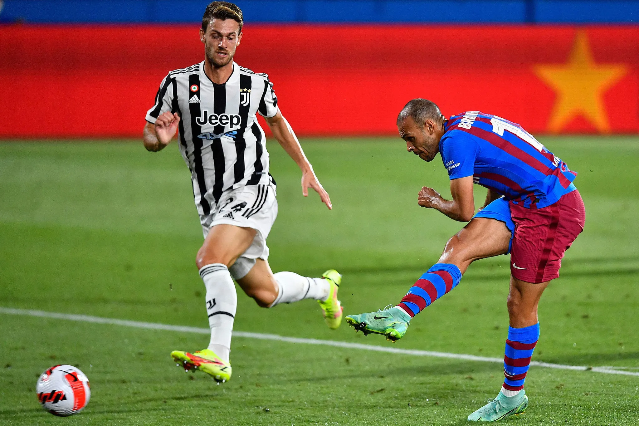 Beşiktaş, Fenerbahçe ve Galatasaray o yıldızın peşinde! - 15