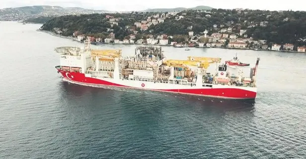 Yavuz Sondaj Gemisi, İstanbul Boğazı’ndan geçerek dün Karadeniz’e açıldı