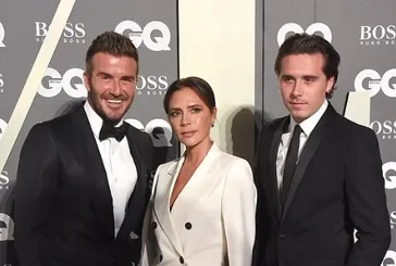 Brooklyn Beckham kendi annesini sildi