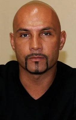 Eski milli futbolcu FETÖ'den tutuklandı