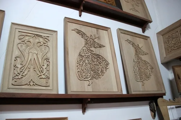 turkiyede-sayili-ustalardan-igneyle-ahsabi-oyup-sekil-veriyor-teknolojik-alet-kullanmiyor-1644225589924.jpg Türkiye'de sayılı ustalardan! İğneyle ahşabı oyup şekil veriyor: Teknolojik alet kullanmıyor-7