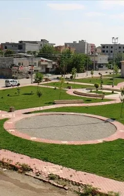 Vatandaş kayyum atanan belediyelerden memnun