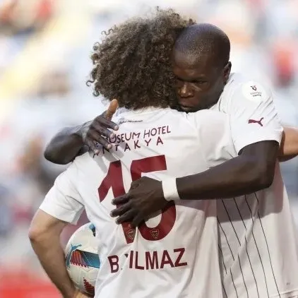 Hatayspor Aboubakar ile yollarını ayırdı