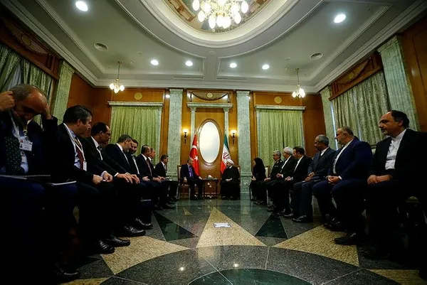 Cumhurbaşkanı Erdoğan, Ruhani ile görüştü-1