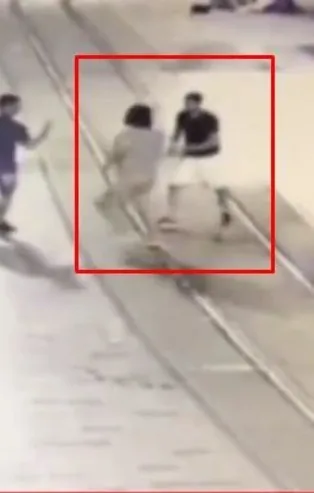 Son dakika:  İTÜ'lü Halit Ayar'ın bıçaklanma videosu ortaya çıktı | Halit Ayar ölmeden önceki son görüntüleri
