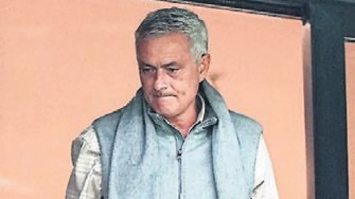 Mourinho maçı takip etti