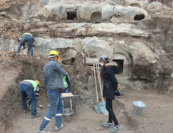 Karaman’da Roma dönemine ait surlar bulundu!