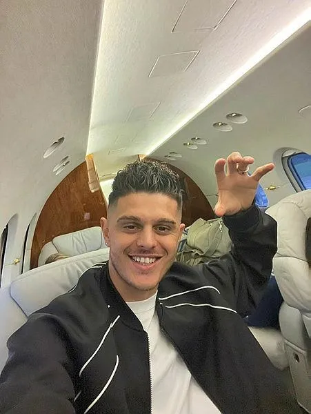 besiktas-milot-rashica-transferini-kapa-bildirdi-iste-maliyeti-1692202324621.jpeg Beşiktaş, Milot Rashica transferini KAP'a bildirdi! İşte maliyeti-4