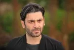 Ozan Akbaba'dan imaj değişikliği! Dalgalı saçlarını kestirdi