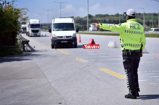 Şehirlerarası seyahat yasağı var mı, kalktı mı? Pazar günü seyahat yasağı var mı? 2021 Haziran ayı İçişleri Genelgesi...