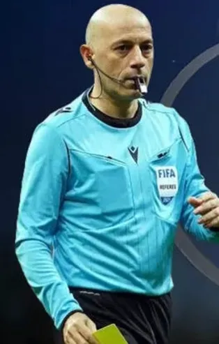 Cüneyt Çakır'a Avrupa ülkesinden tarihi davet! Dünya Kupası öncesi flaş gelişme