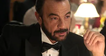 Bir Zamanlar Çukurova’nın Fekeli’si Kerem Alışık’ın kalbi yorgun düştü! Sadri Alışık videosu ile...