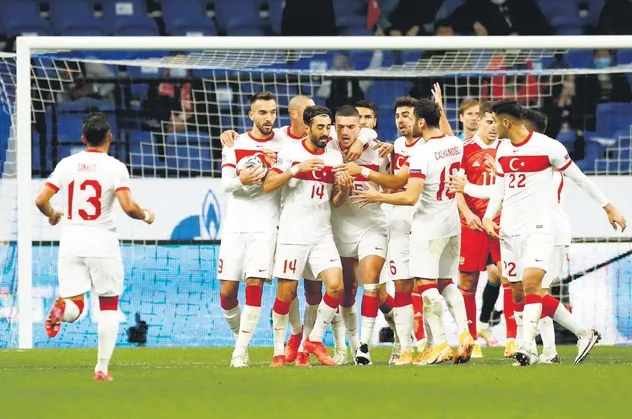 Milliler ilk zafer için Sırbistan önünde