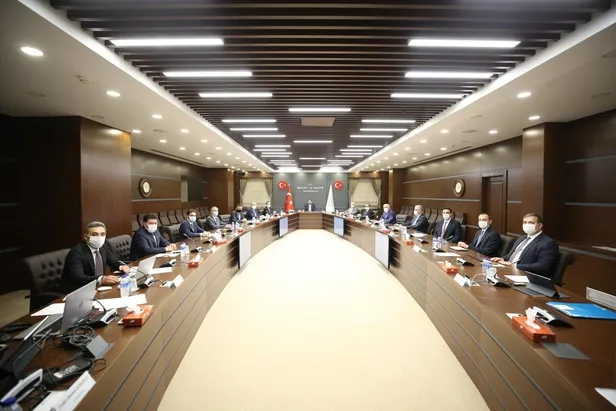 hazine-ve-maliye-bakani-albayraktan-fikko-paylasimi-raporlama-alt-calisma-grubu-kurulacak-1595869173546.jpeg Hazine ve Maliye Bakanı Albayrak'tan FİKKO paylaşımı: Raporlama alt çalışma grubu kurulacak-2
