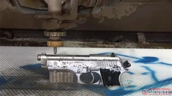 Çıngıraklı yılanın kuyruğundan çıkanlar görenleri şoke etti! Sonrasında ise... - 30